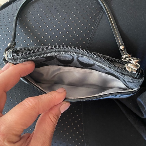 Coach wristlet black - Picture 4 of 6